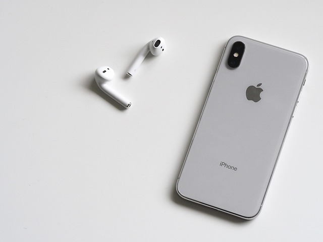 iPhone sluchátka